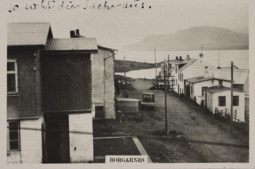 Postkarte aus Bogarnes, 40 km nördlich von Reykjavik